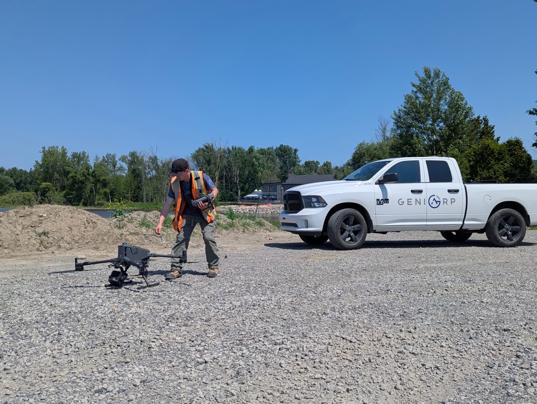 Préparation d'une mission par drone depuis le véhicule